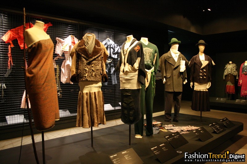 Vivienne Westwood世界巡回時(shí)裝展香港站 